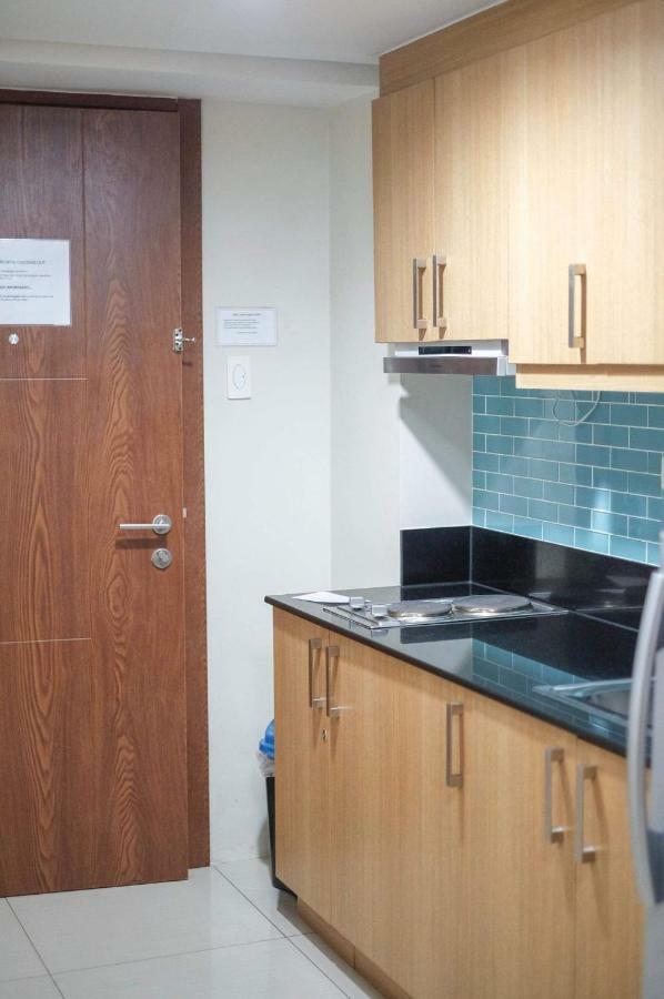 Usp Suites At Shell Residences Pasay Bagian luar foto