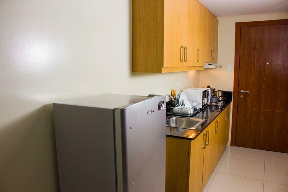 Usp Suites At Shell Residences Pasay Bagian luar foto