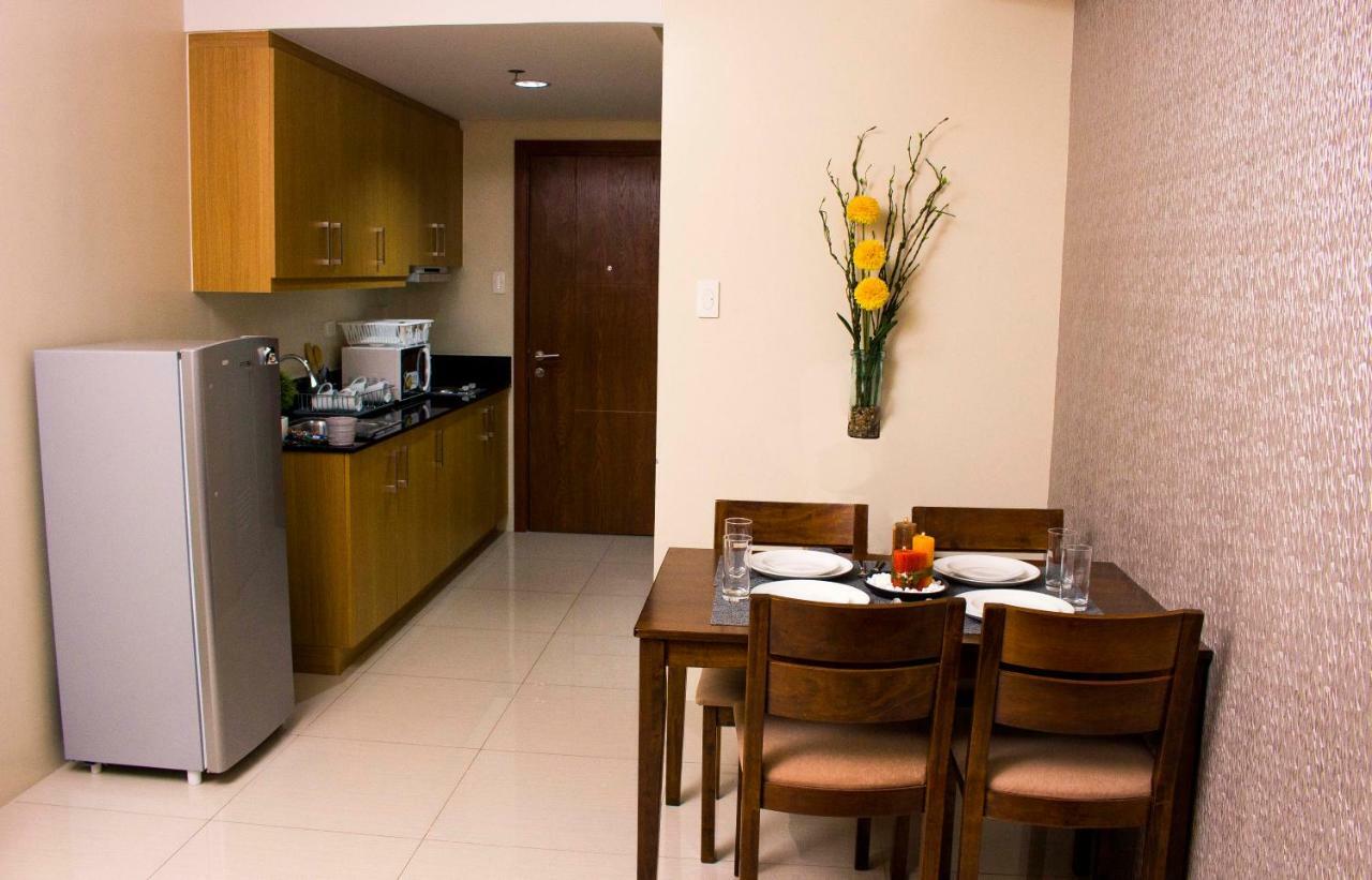 Usp Suites At Shell Residences Pasay Bagian luar foto